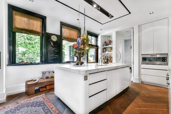 Beautiful and spacious kitchen in an elegant home